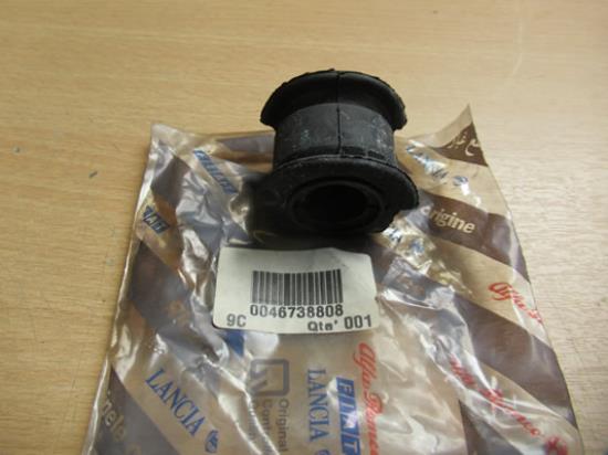 46738808 Stabilisatorstang rubber voorvering