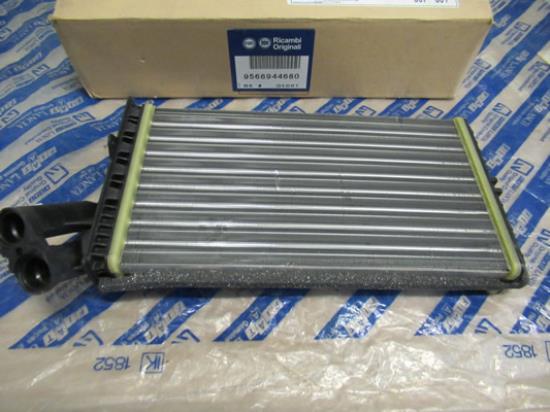 9566944680 Kachelradiateur