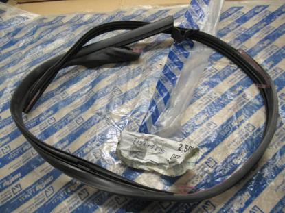 735277649 Rubberen afdichting rechterzijde