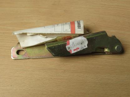 7635241 Scharnier motorklep rechterzijde