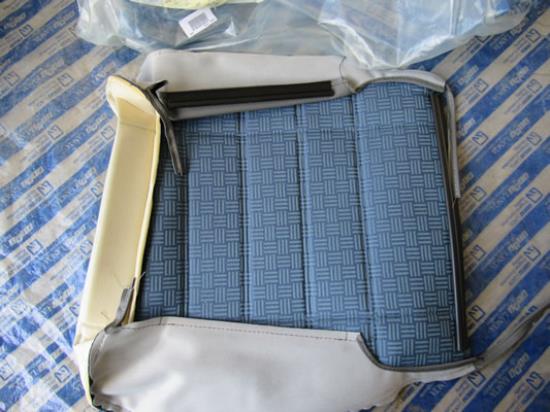 183259840 Bekleding zitting voorstoel