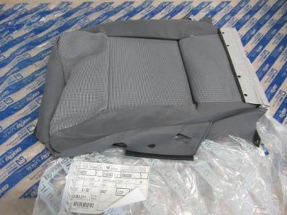 184643260 Bekleding zitting linksvoor