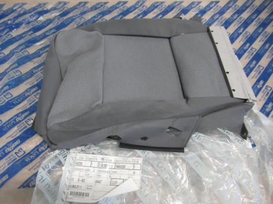 184643260 Bekleding zitting linksvoor