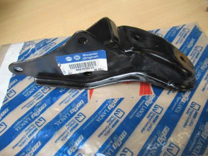 7538737 Steun voor motorsteun