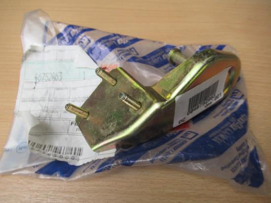 46752963 Beugel rugleuning achterbank linkerzijde