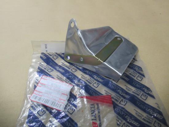 46754616 Beschermplaat as