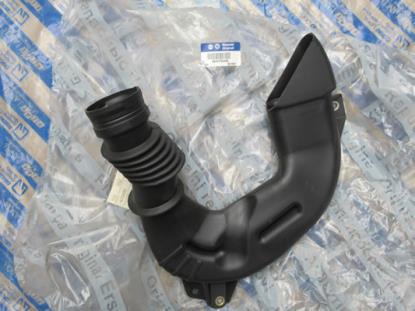 46755083 Luchtslang naar het luchtfilterhuis