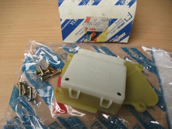 9941460 Regelaar ruitenwisser