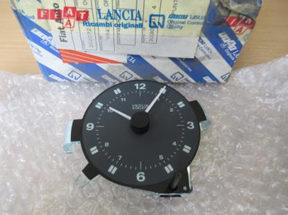 9947196 Klokje dashboard