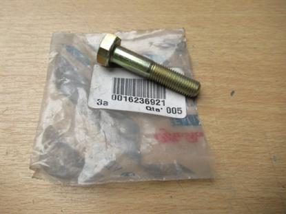 16236921 Bout M10x45