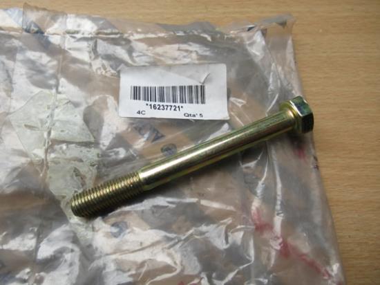 16237721 Bout lengte 65 mm