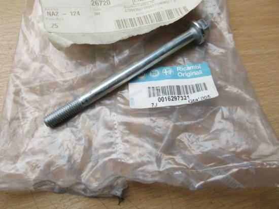 16297321 Bout M8x108