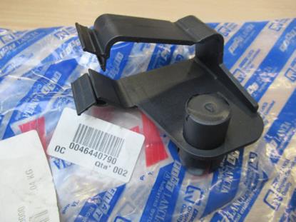 46440790 Klem voor generator