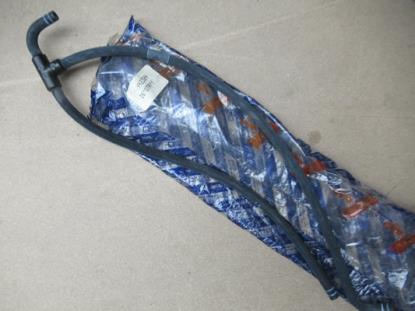 46442384 Slang naar koelvloeistofreservoir