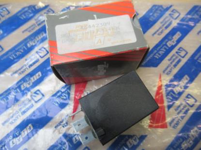 46442389 Relais voor koplampwisser