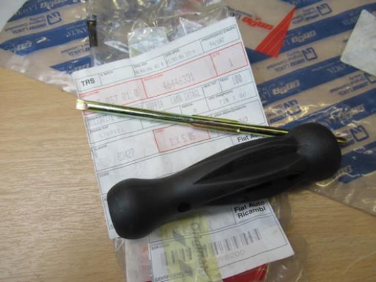 46446331 Uitrusting schroevedraaier