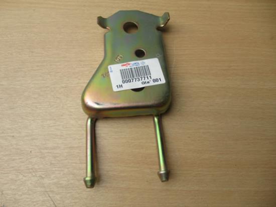 7737711 Beugel uitlaatpijp