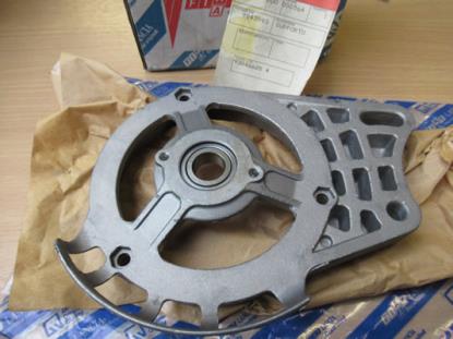 9943993 Steun voor dynamo