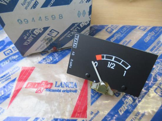 9944598 Brandstofniveaumeter dashboard