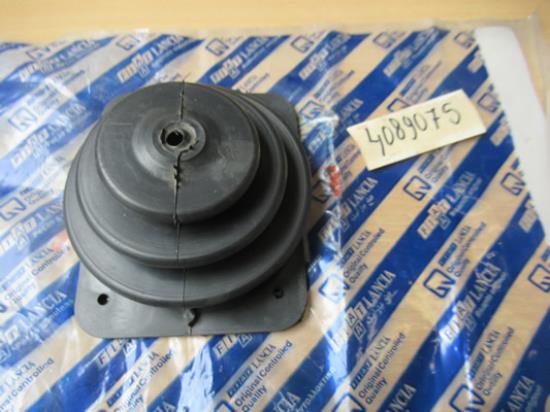 4089075 Hoes voor versnelling