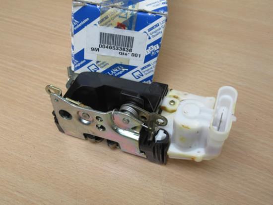 46533838 Deurslot linker achterzijde