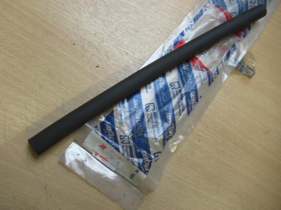 7636237 Beschermingshoes voor vering