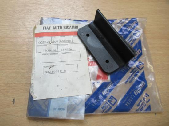 7638151 Beugel gordel linkerzijde