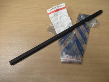 7647806 Profiel raam rechtsvoor