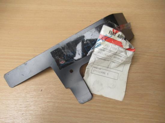 46304613 Klep windtunnel linkerzijde