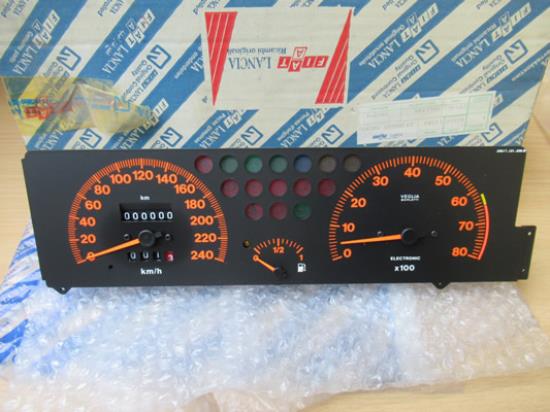 9942360 Instrumentenpaneel