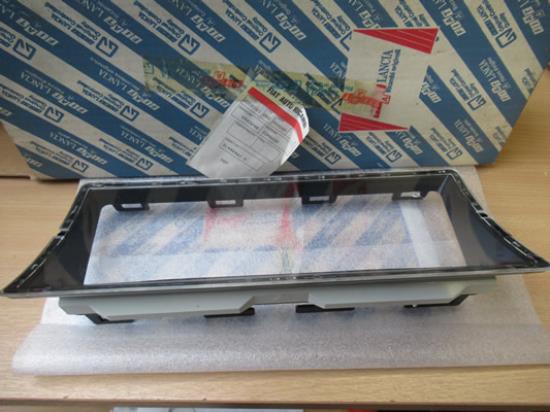 9943248 Behuizing voor het instrumentenpaneel