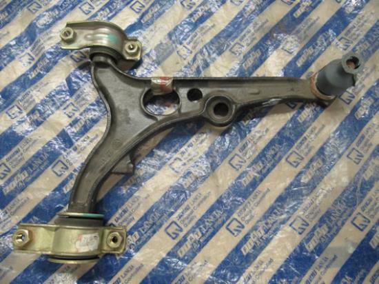 46462627 Draagarm rechtsvoor