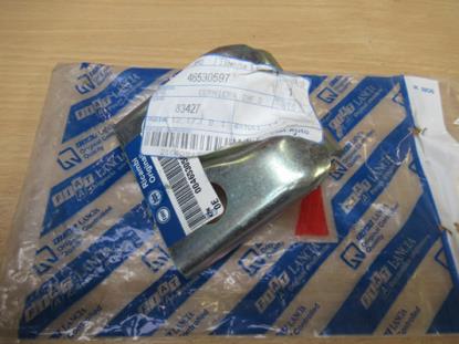 46530597 Scharnier voor rechterportier