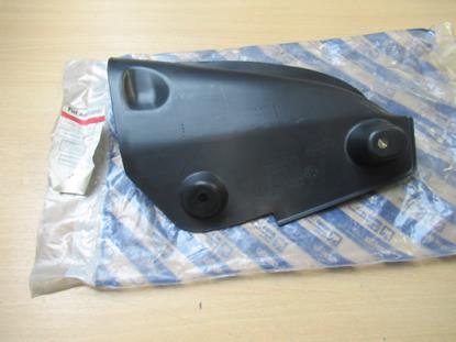 46724623 Beschermplaat van wielkuip linkerzijde