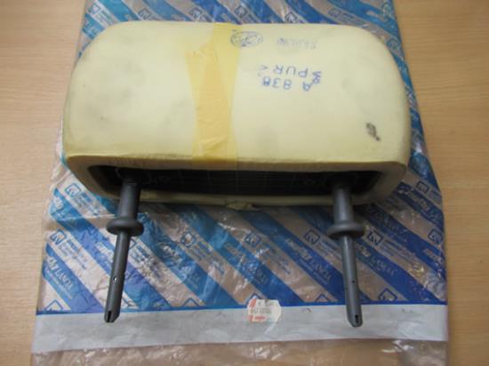 46733106 Hoofdsteun voor de voorstoelen niet bekleed