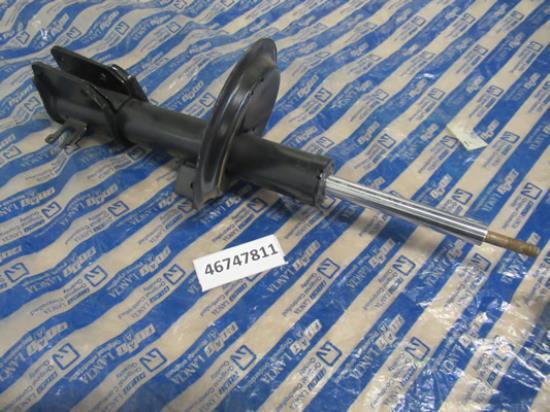 46747811 Schokbreker voorzijde