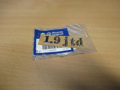 46755237 Embleem 1.9 jtd voor de achterzijde