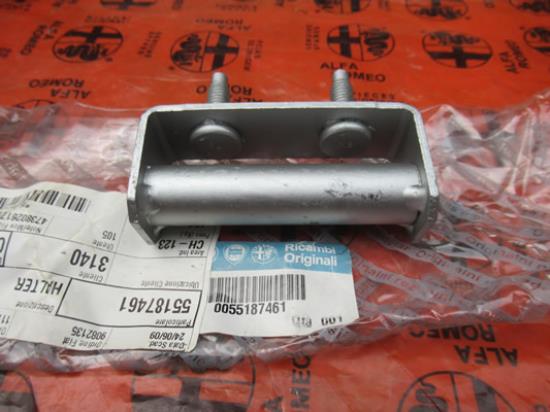 55187461 Uitlaatpijp beugel