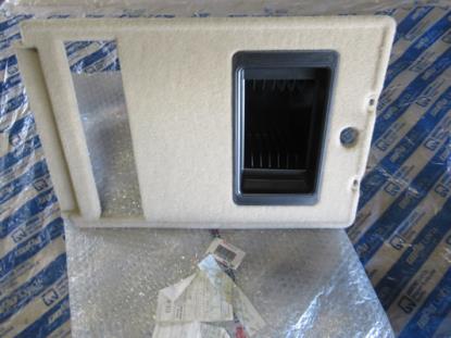 735298751 Sierstuk voor kofferbak linkerzijde