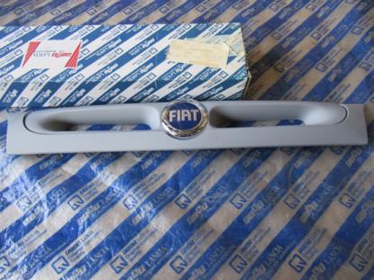 735302057 Grille radiateur