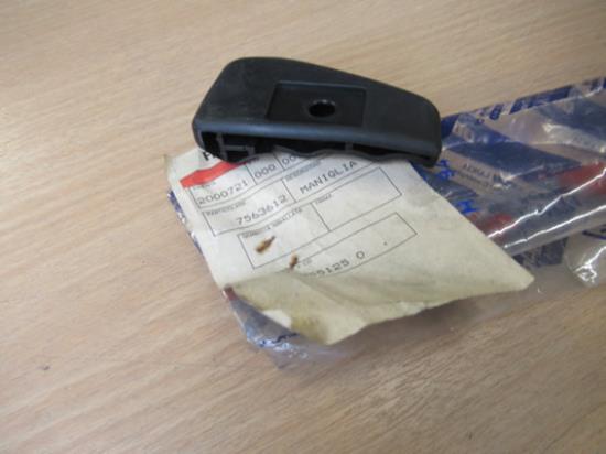 7563612 Stoelversteller rechterzijde