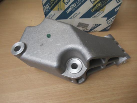 7788948 Steun voor versnellingsbak