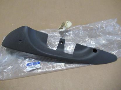 183584160 Sierstuk voor rechter voorstoel