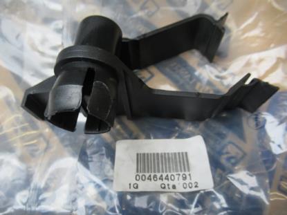 46440791 Klem voor luchtgeleider