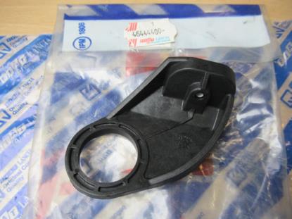 46444400 Beugel radiateur rechterzijde