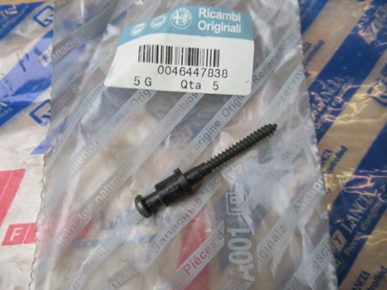 46447838 Bout bekleding