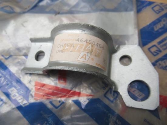 46450458 Beugel torsiestang rechtsvoor