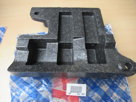 46452937 Stootblok voor achterbumper midden