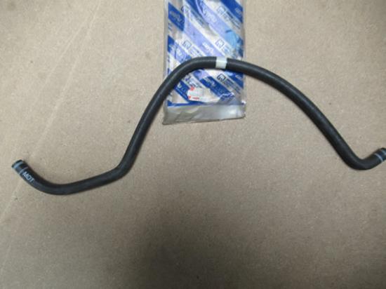 46455853 Koelslang tussen gasklephuis en reservoir