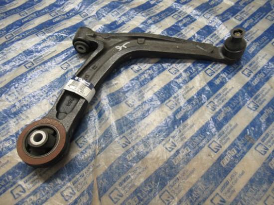 50709580 Draagarm rechtsvoor